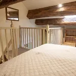 Holiday home The Gamekeeper At Hole Bottom 2
