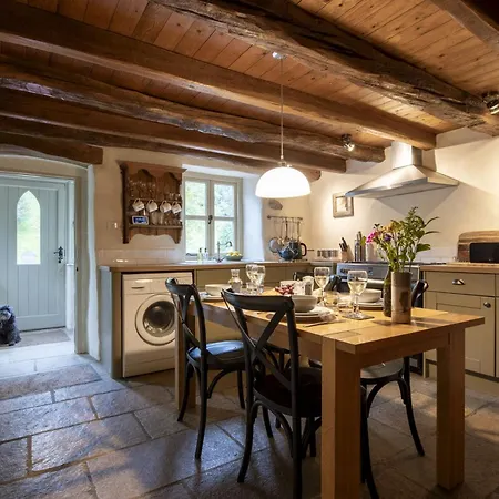 Дом отдыха The Gamekeeper At Hole Bottom 2