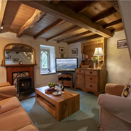 Дом отдыха The Gamekeeper At Hole Bottom 2