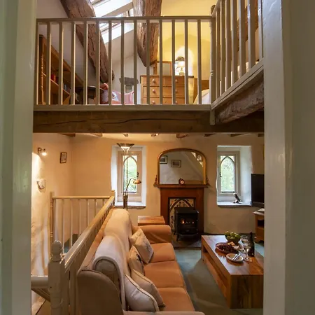 The Gamekeeper At Hole Bottom 2 Holiday home Harrogate