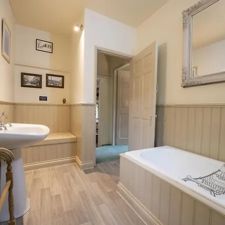 The Gamekeeper At Hole Bottom 2 * Greenhow Hill